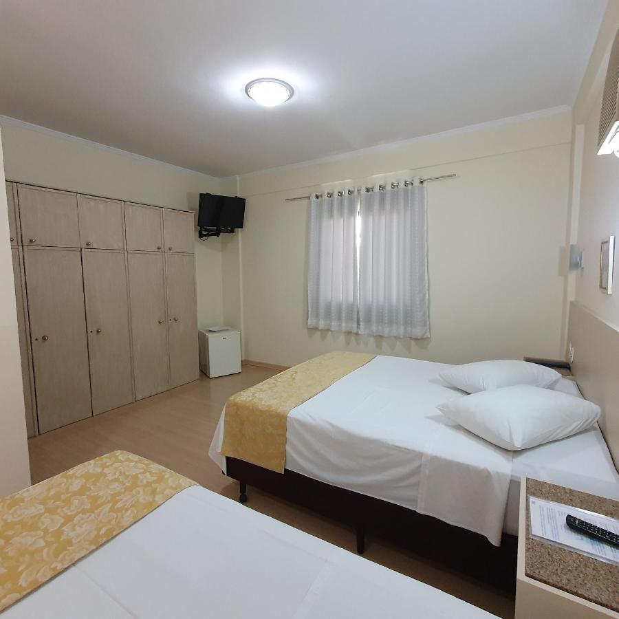 Grand Ville Hotel 圣洛伦索 外观 照片